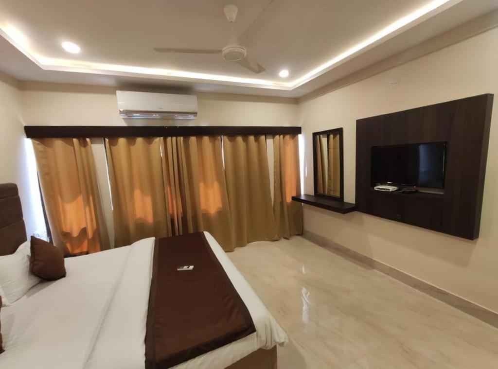 New Hotel Suhail Hyderabad Exterior foto