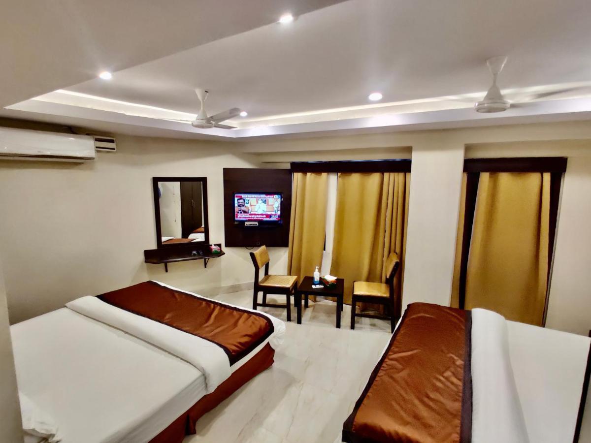 New Hotel Suhail Hyderabad Exterior foto