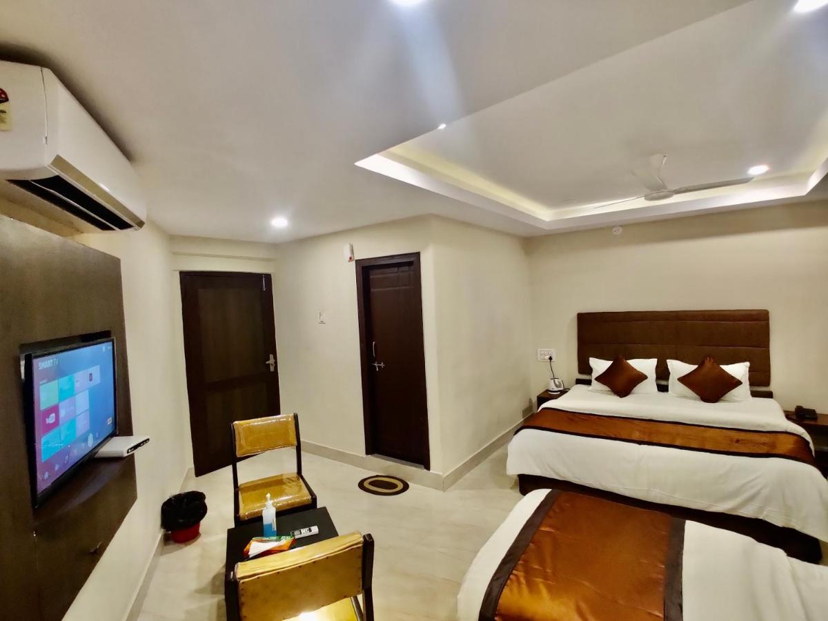 New Hotel Suhail Hyderabad Exterior foto