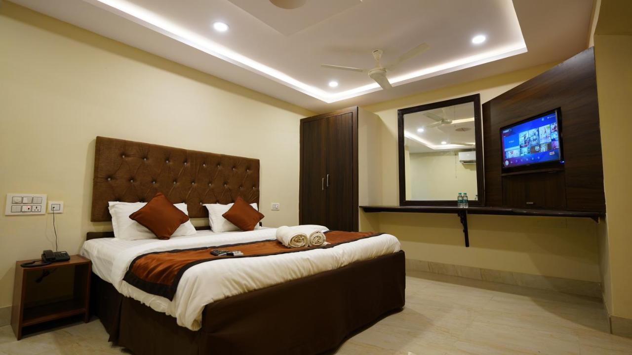 New Hotel Suhail Hyderabad Exterior foto