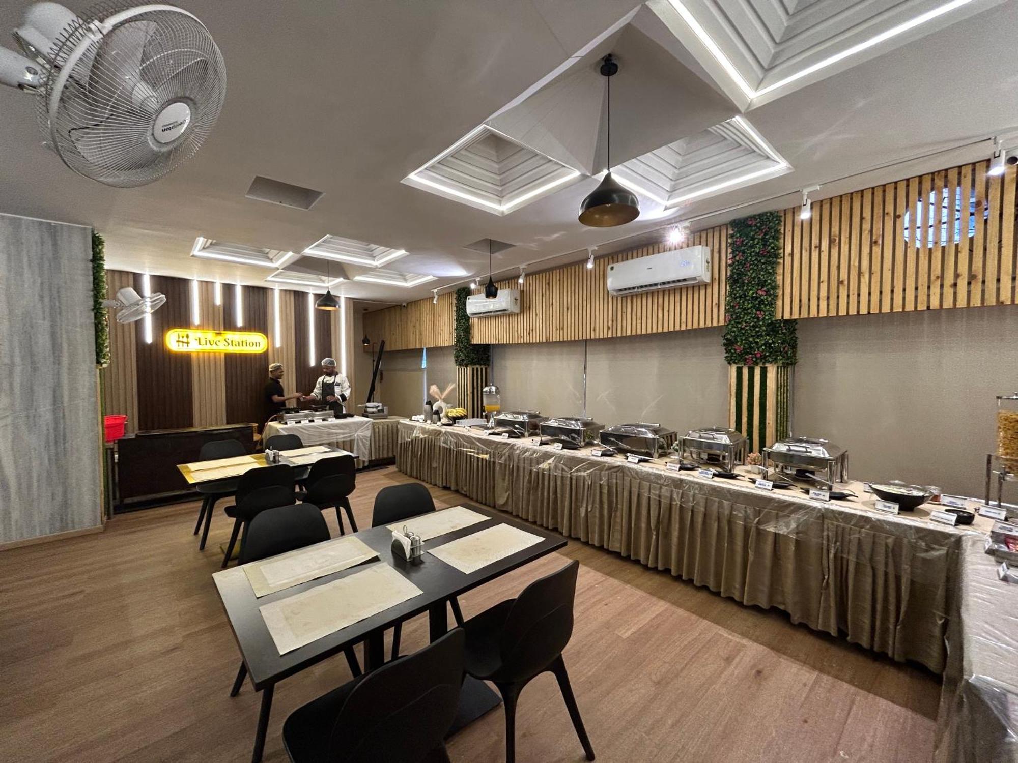 New Hotel Suhail Hyderabad Exterior foto